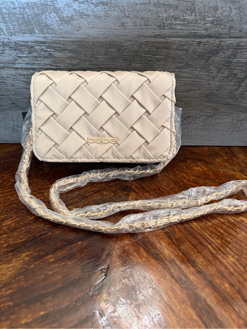 NWT Bebe Luca Mini Ivory Cream Woven 3D Quilted Pattern Crossbody
